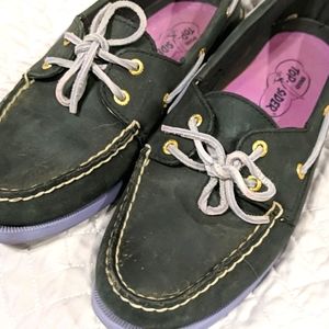 Sperry boat shoes 9.5